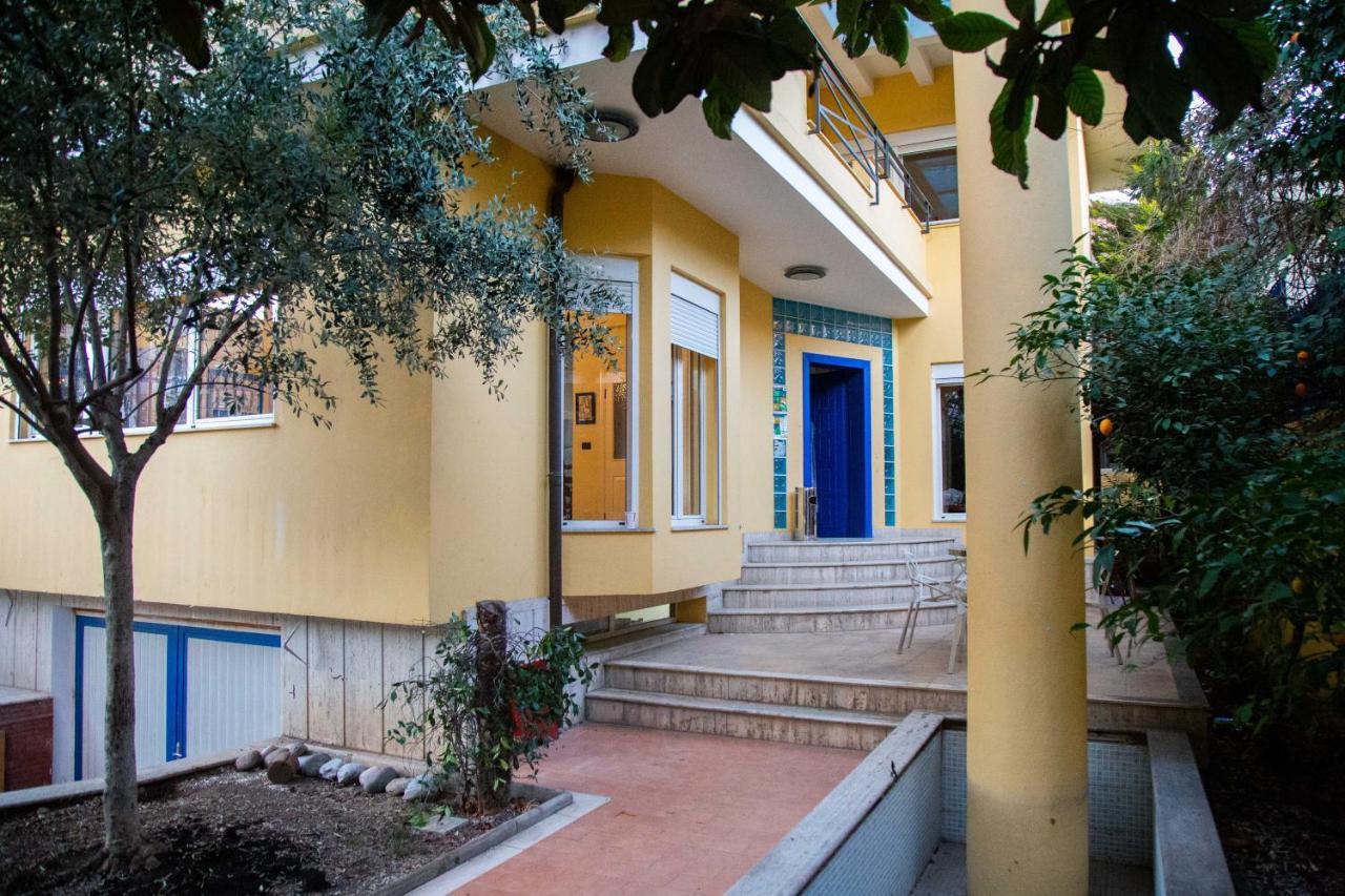 Blue Door Hostel Τίρανα Εξωτερικό φωτογραφία