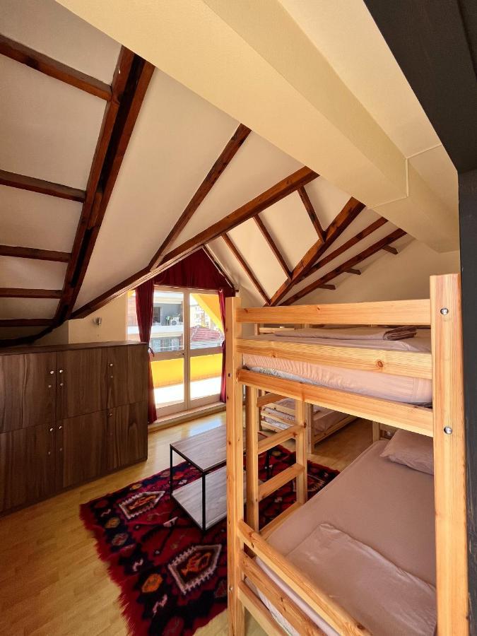Blue Door Hostel Τίρανα Εξωτερικό φωτογραφία